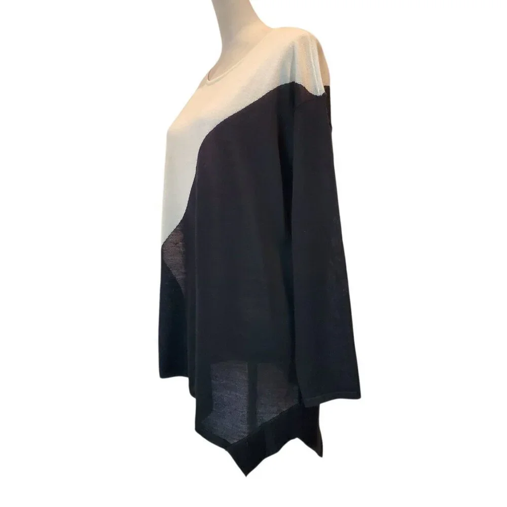 ANN TAYLOR SZ L Women's Wool Blend Lightweight Asymmetrical Black Ivory Sweater